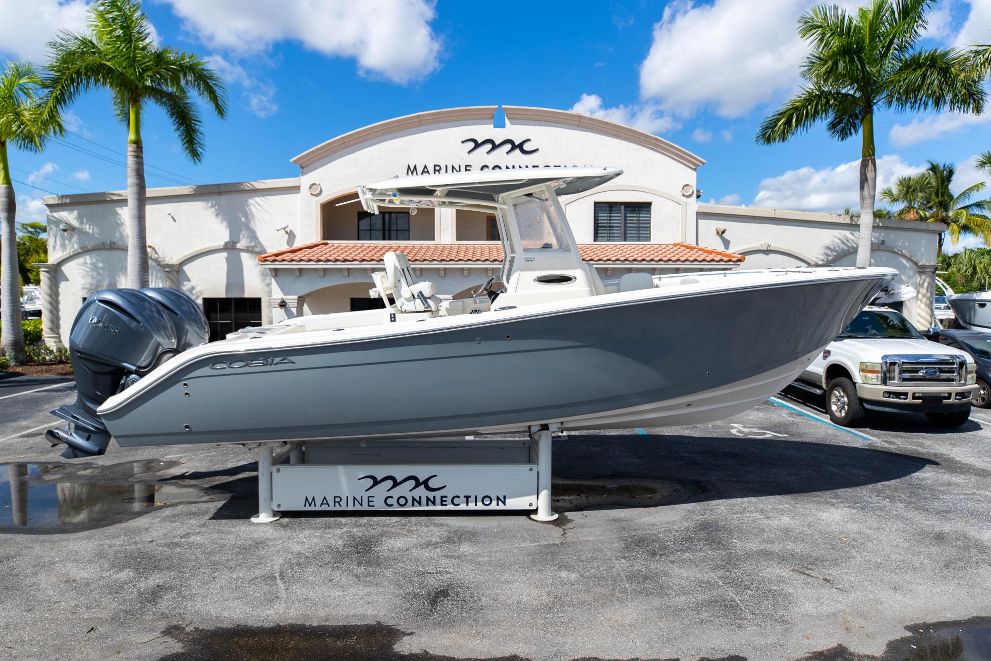 2023 Cobia 280 CC, West Palm Beach Florida