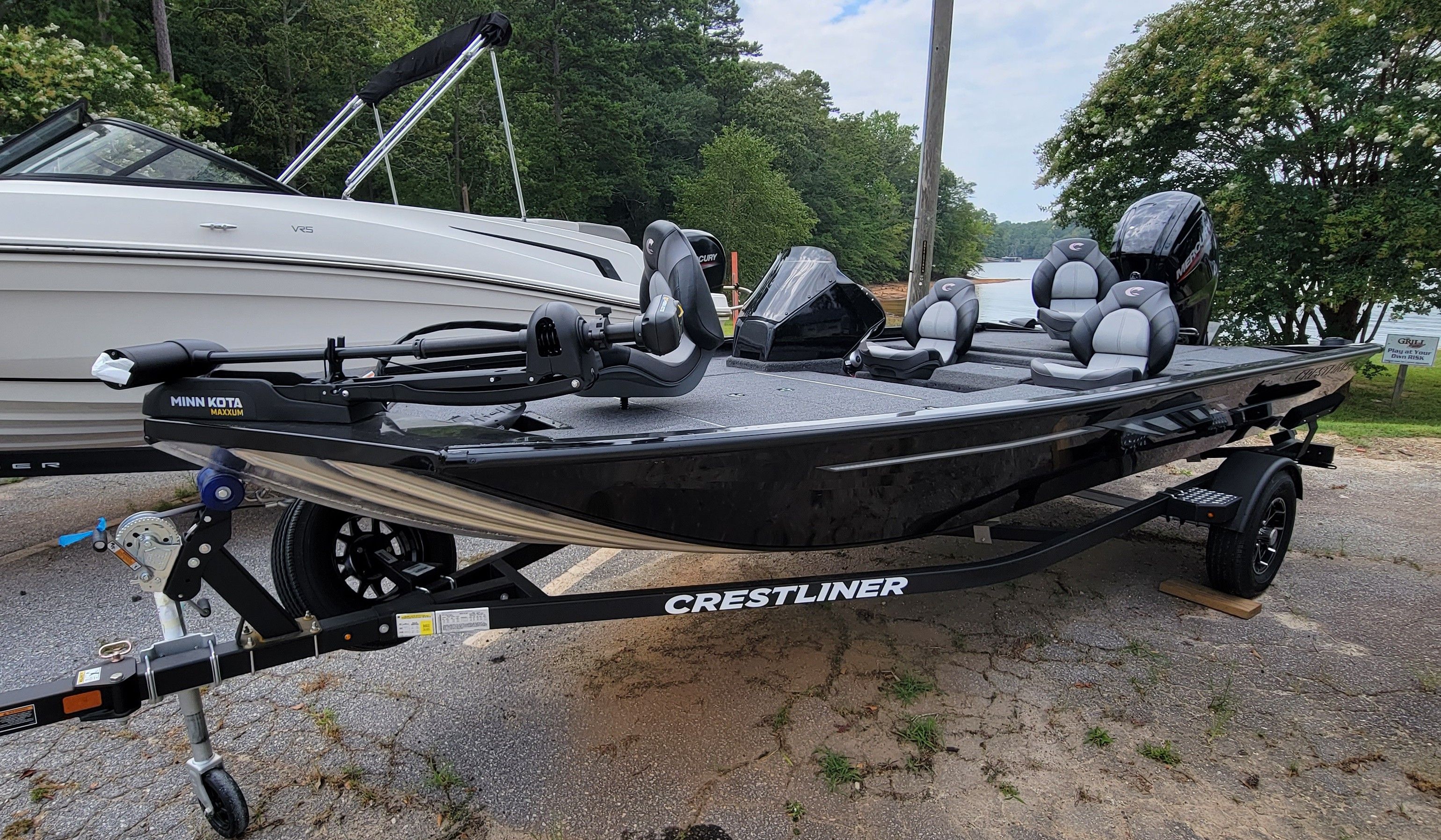 2025 Crestliner XF 179 BASS