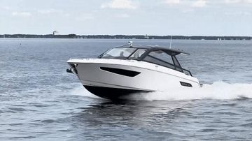 2023 Bavaria Vida 33
