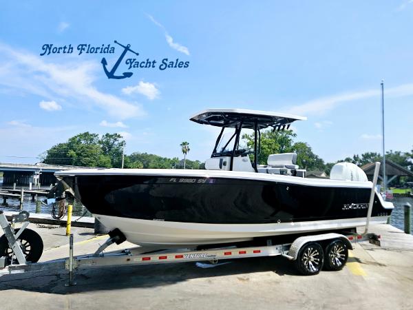 Blackfin 252 CC 2021 Blackfin 252 CC boat on trailer at North Florida Yacht Sales.