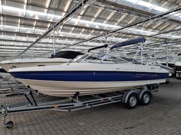 2006 Bayliner 225
