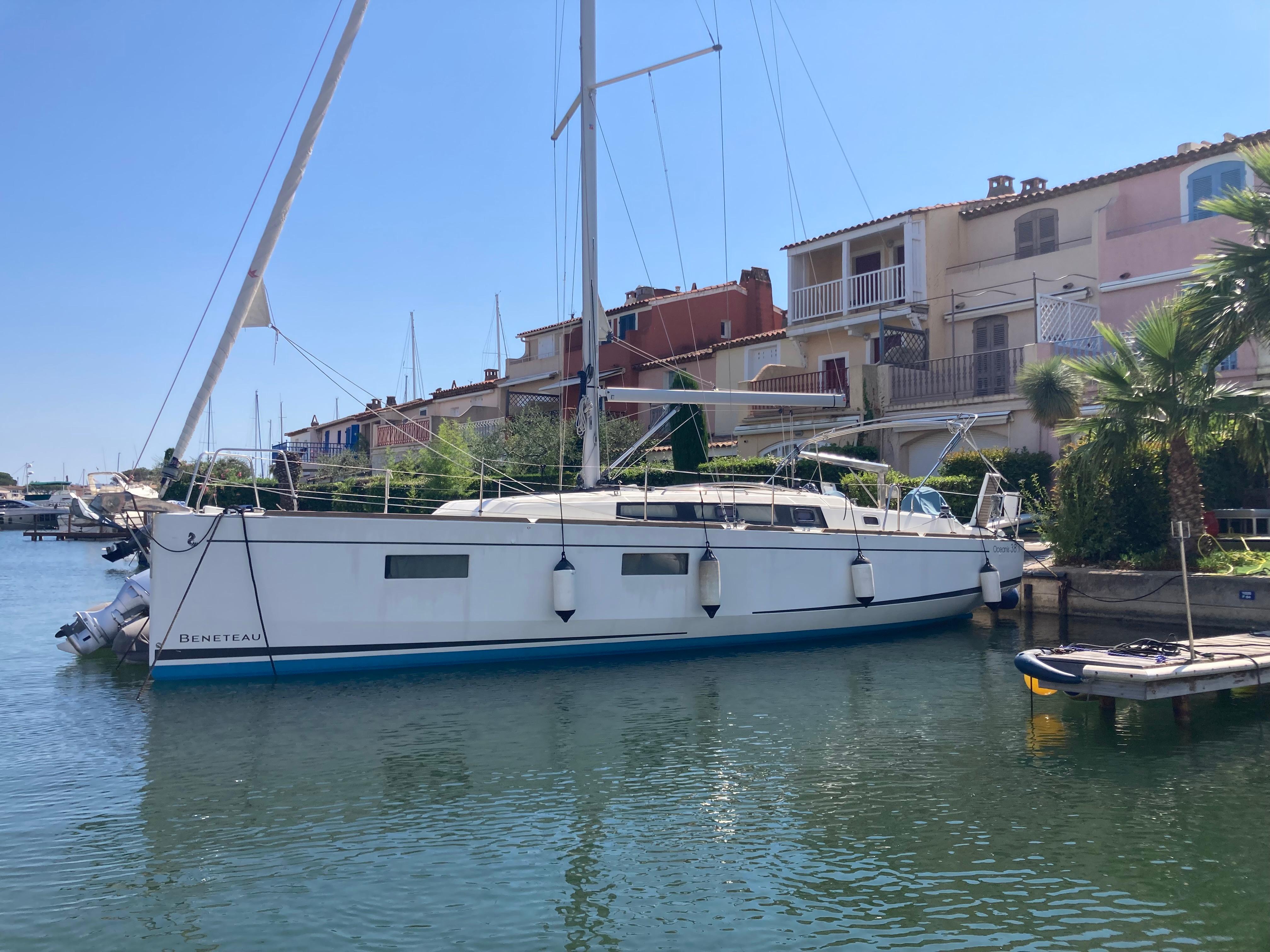 Beneteau Oceanis 38.1 OCEANIS 38.1