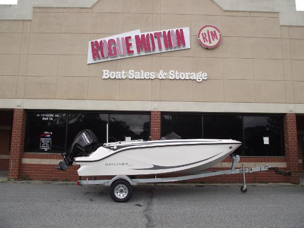 2024 Bayliner Element M17
