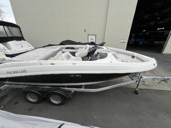 2010 Sea Ray 210 Select
