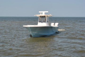 2025 Regulator 34 Center Console