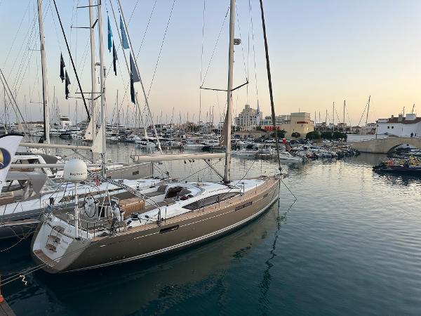 2011 Jeanneau 57