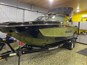 MasterCraft XT24