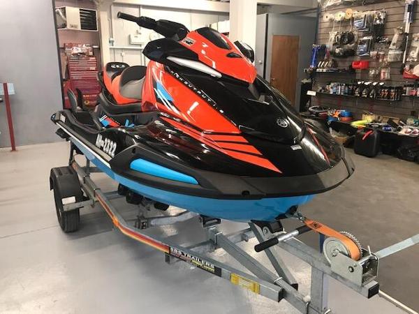 Yamaha WaveRunner VX CRUISER 1800