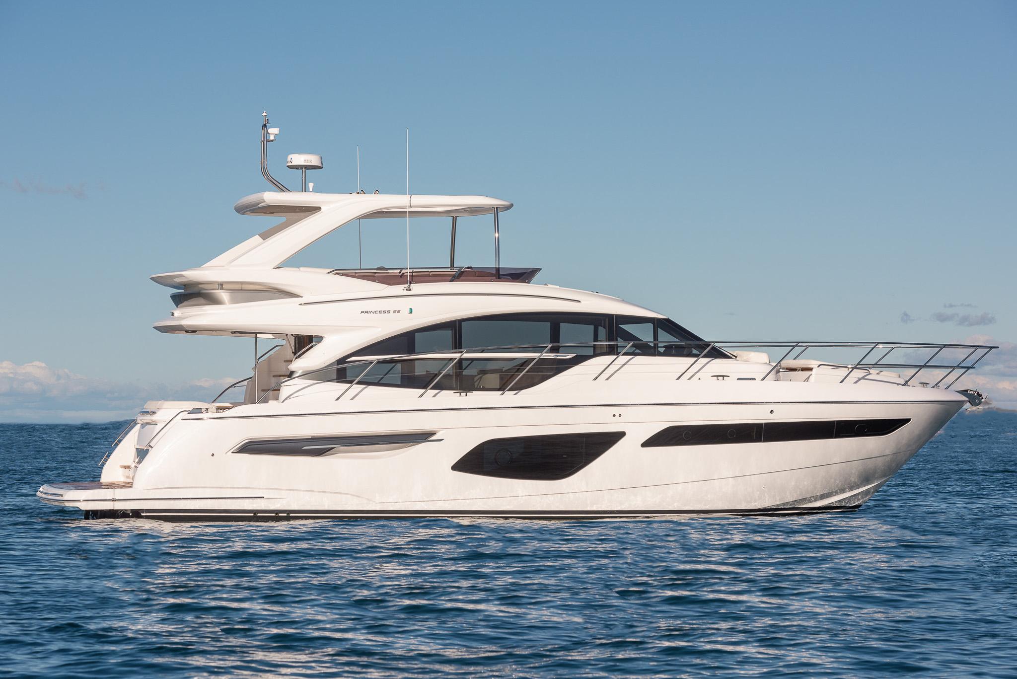 2021 Princess F55