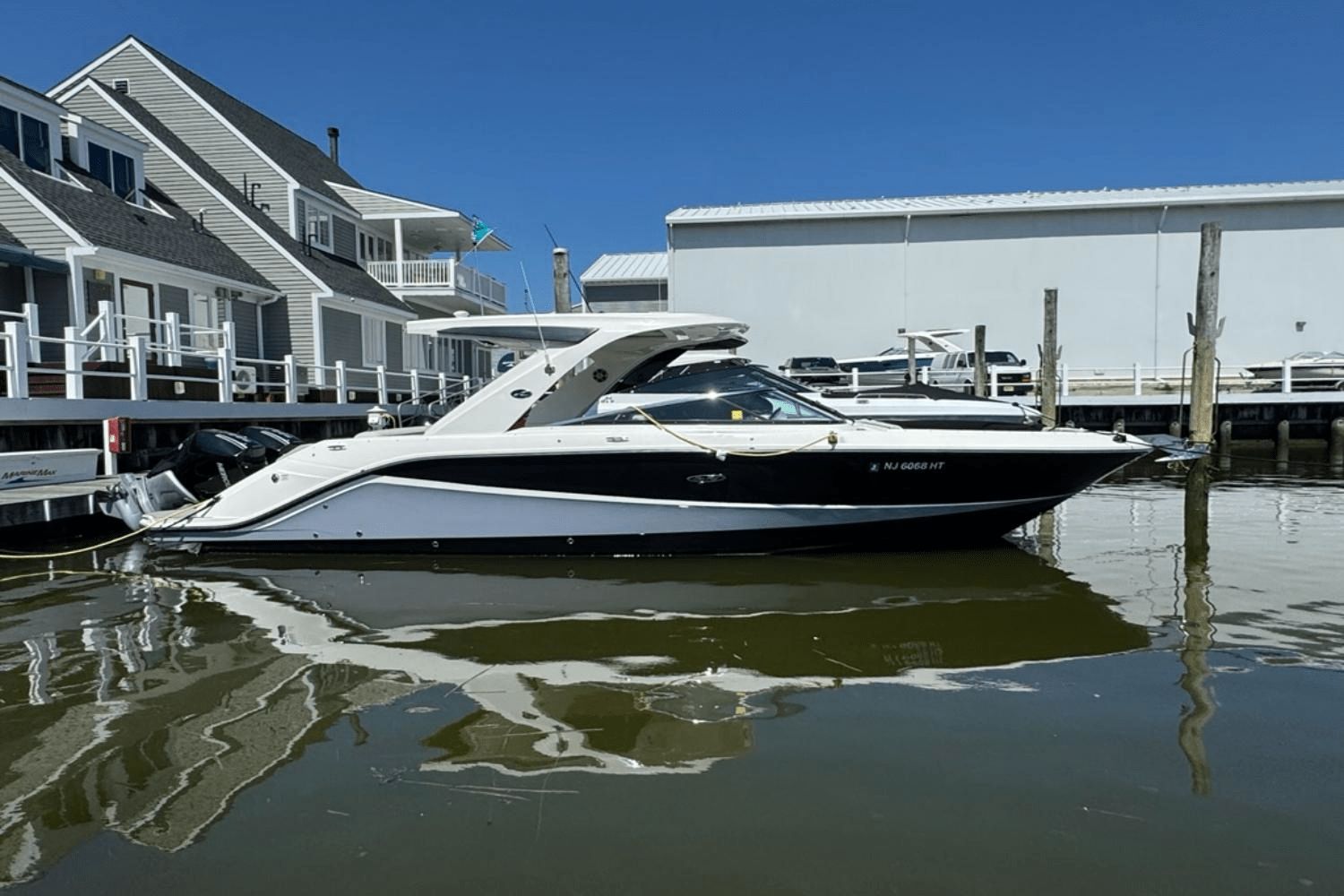 Sea Ray SLX 310 Outboard