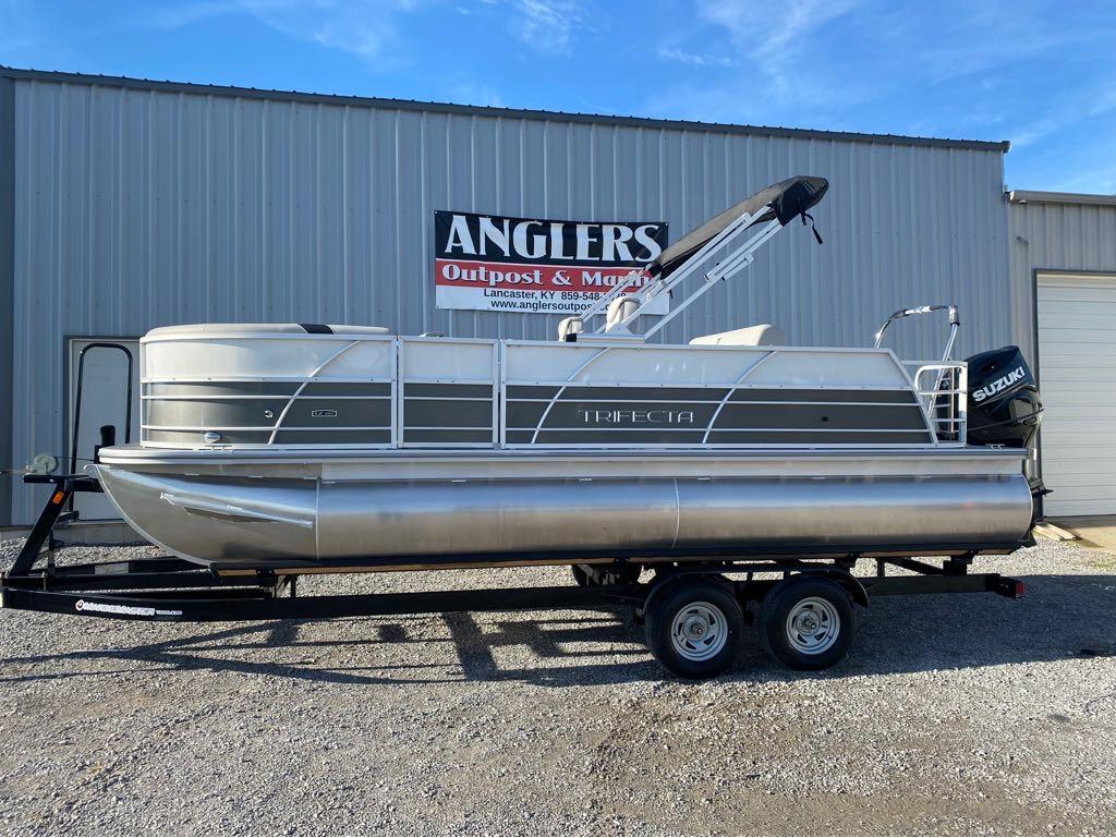 2025 Trifecta LE Series 22UL