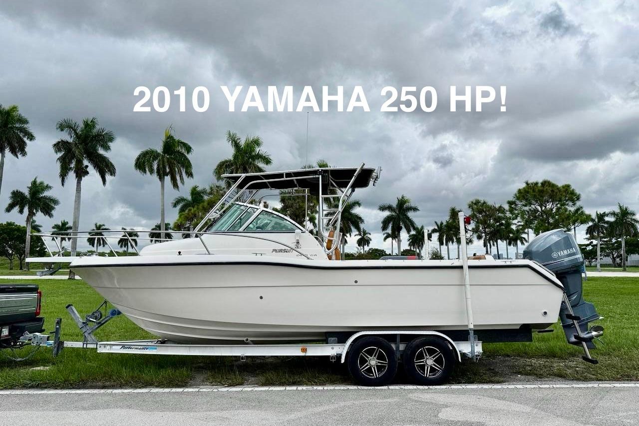 2001 Pursuit 2470 Walkaround