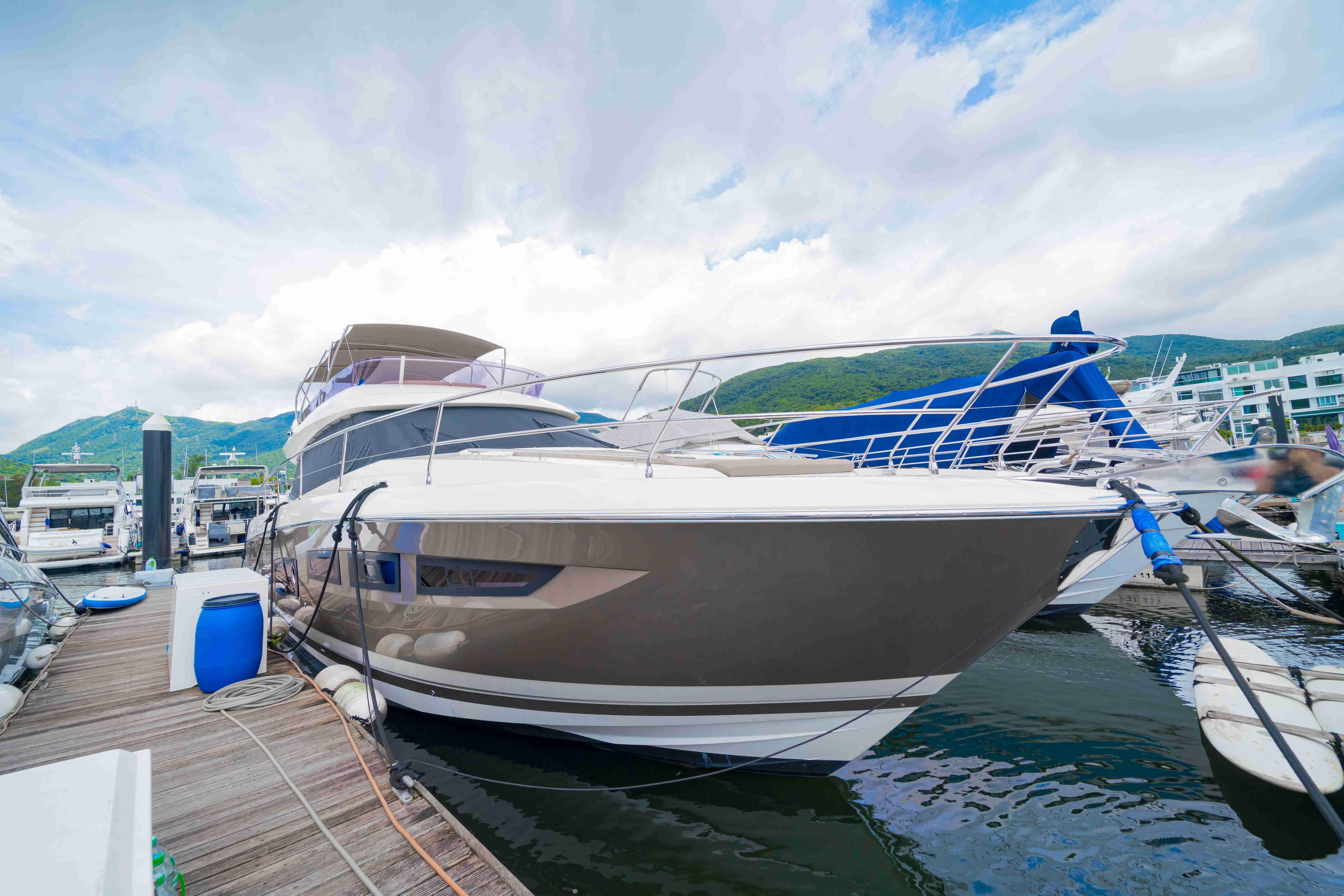 2013 Prestige 550