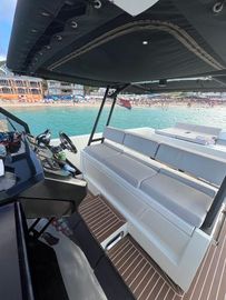 2019 De Antonio Yachts D34
