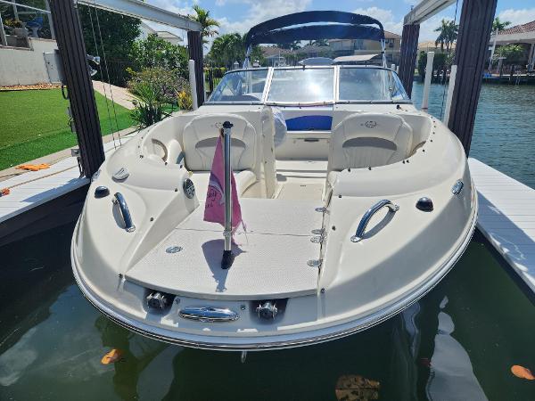 2012 Stingray 235 LR