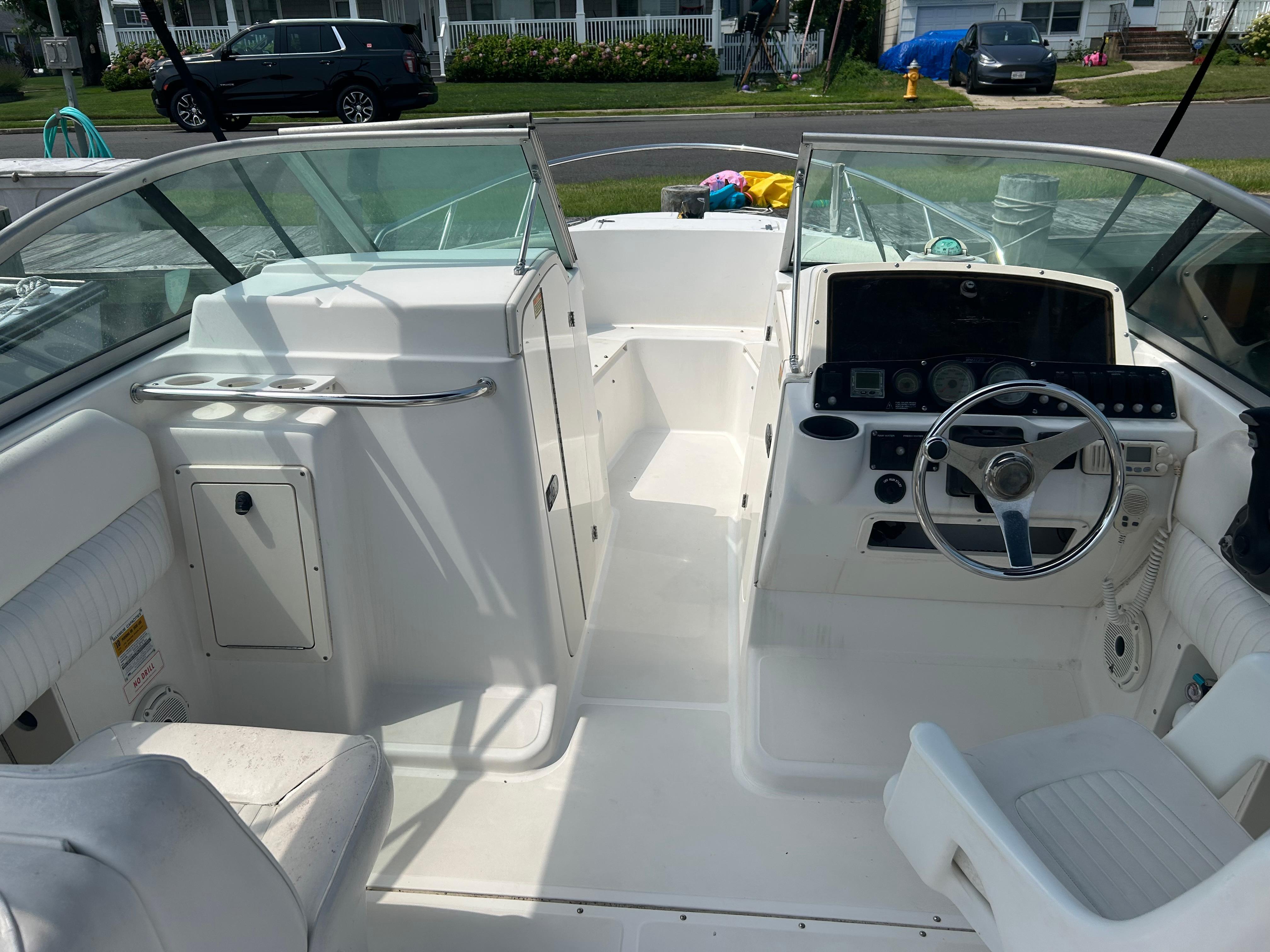 2002 Boston Whaler 210 Ventura