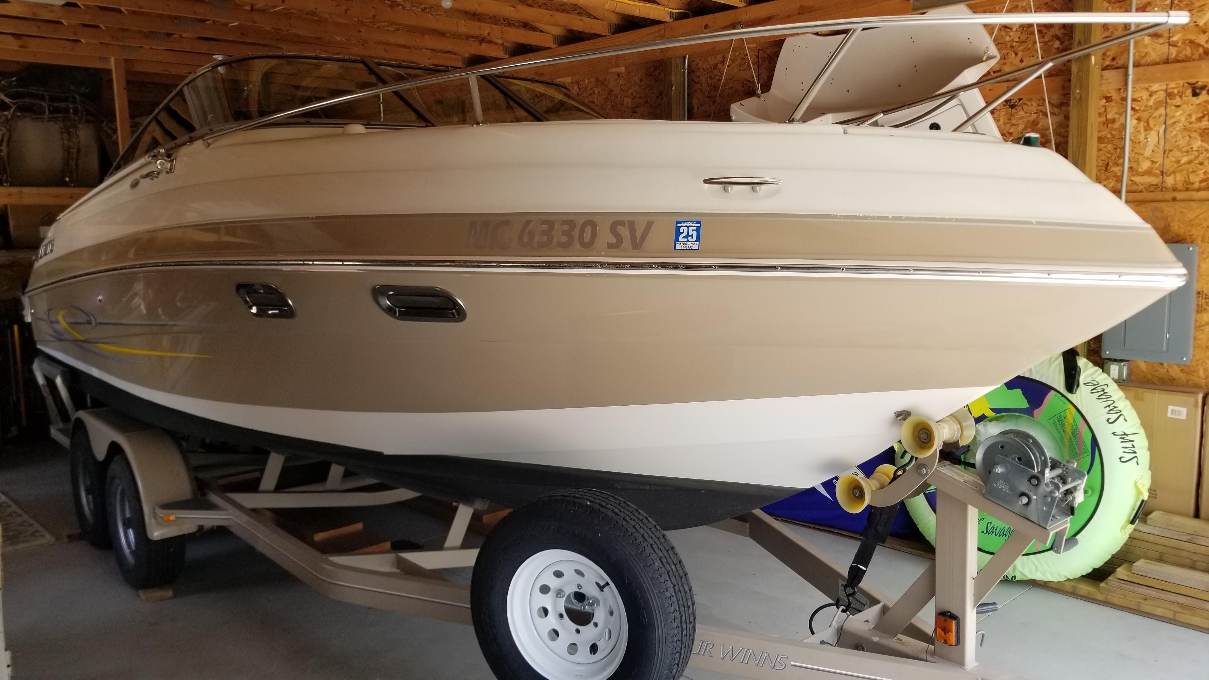 2005 Four Winns 245 Sundowner