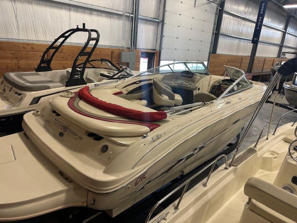 2004 Sea Ray 240 Select