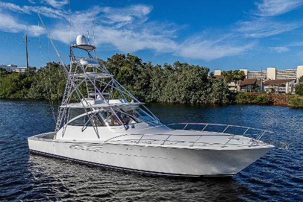 2023 Viking 54 Open