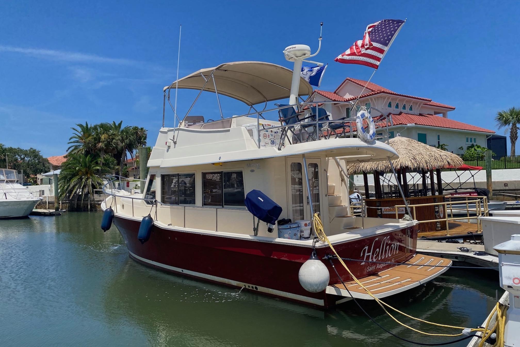 2005 Mainship 34 Trawler