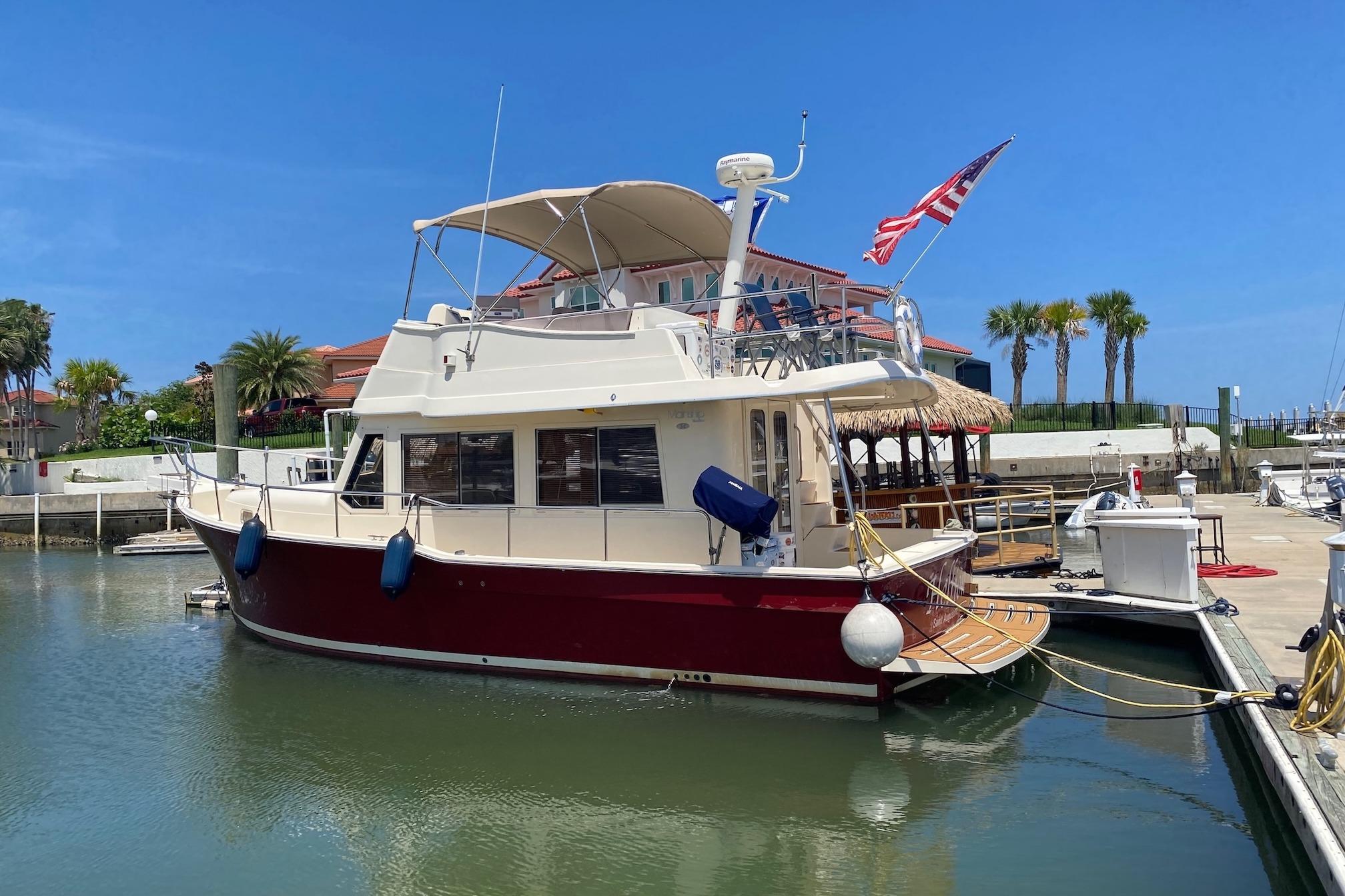 2005 Mainship 34 Trawler