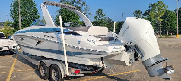 2021 Crownline E275XS