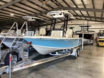 2024 Sea Pro 21 Center Console