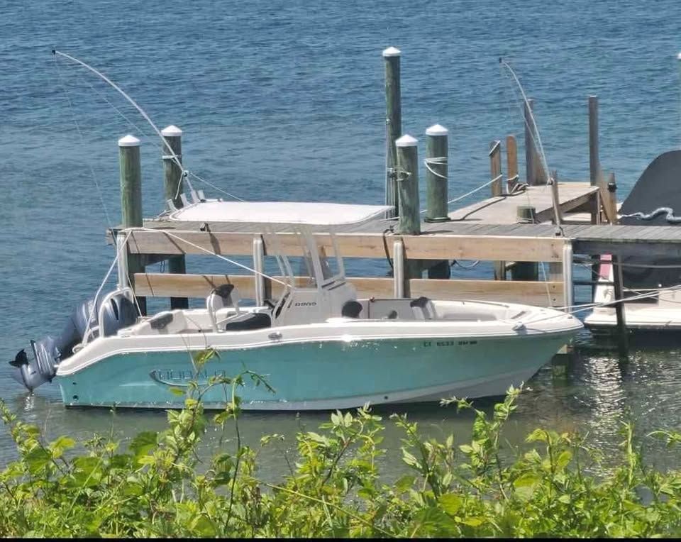 2020 Robalo 202EX