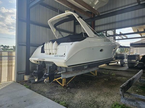 1997 Silverton 310 Express