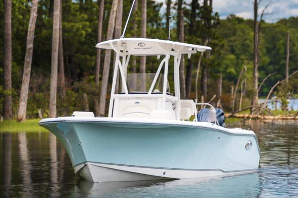 2024 Sea Hunt Ultra 229