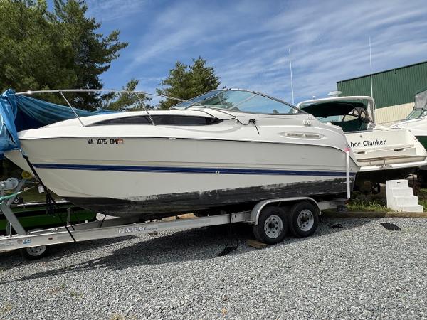 2007 Bayliner 245 Cruiser