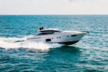 2021 Pershing 62