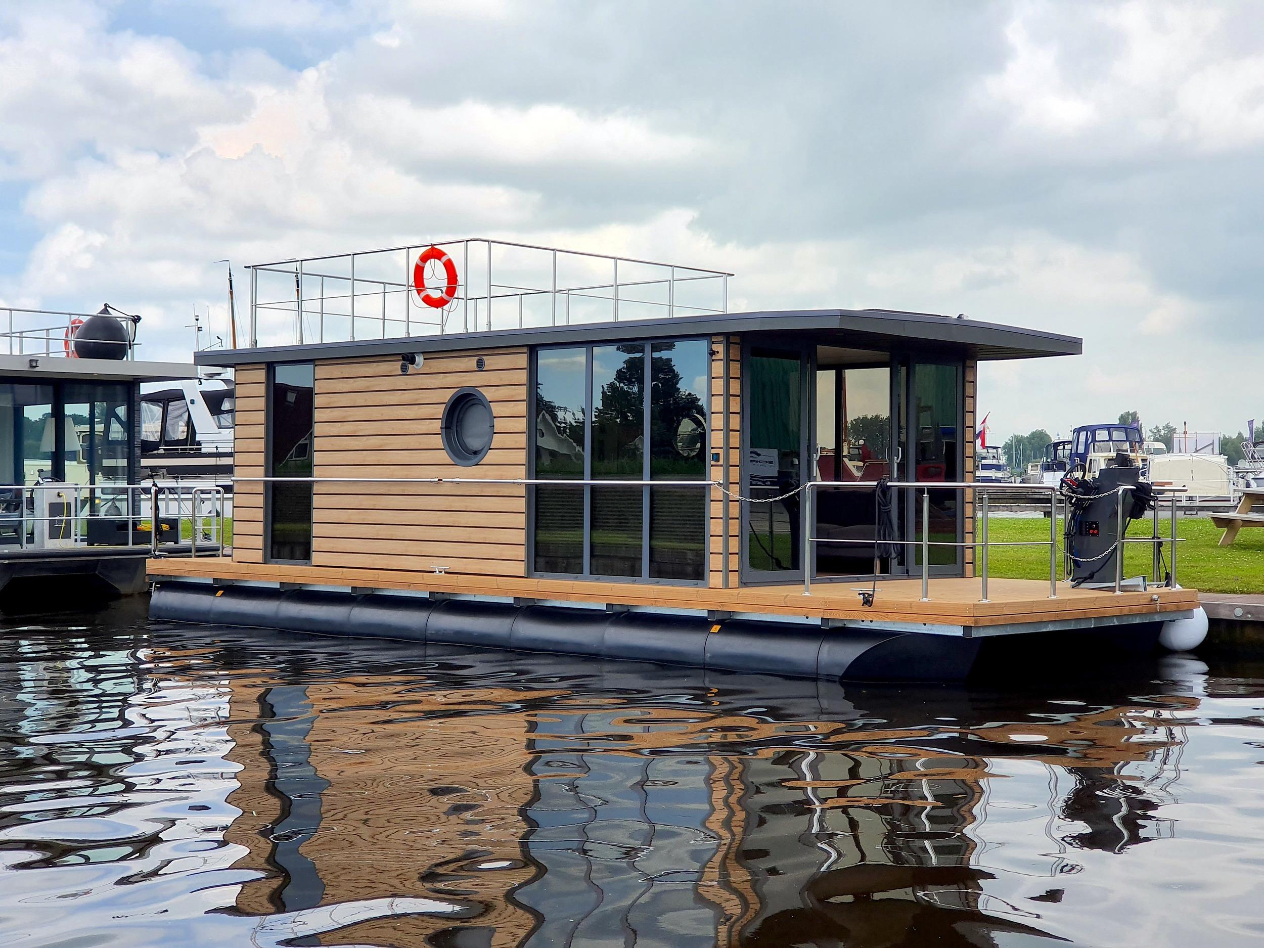 La Mare Houseboat Apartboat L - Vaarklaar - Met Verhuur