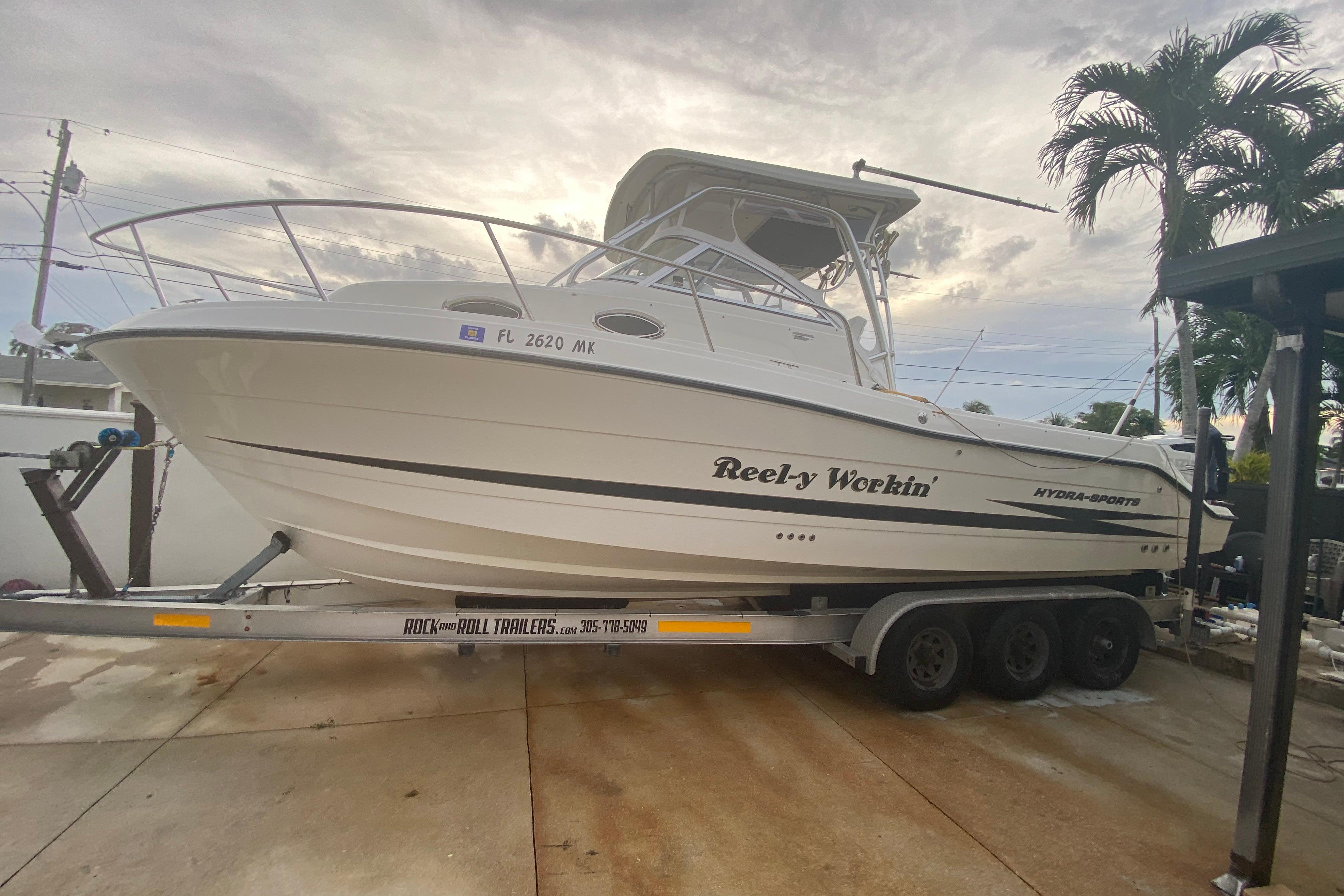2004 Hydra-Sports Vector 2800 WA