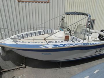 1992 Ultramar 660 OPEN