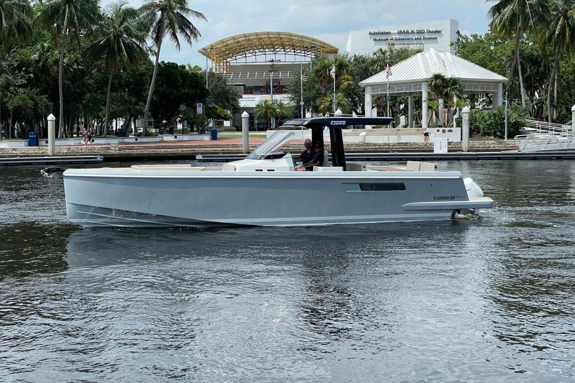 2023 Fjord 38 Xpress