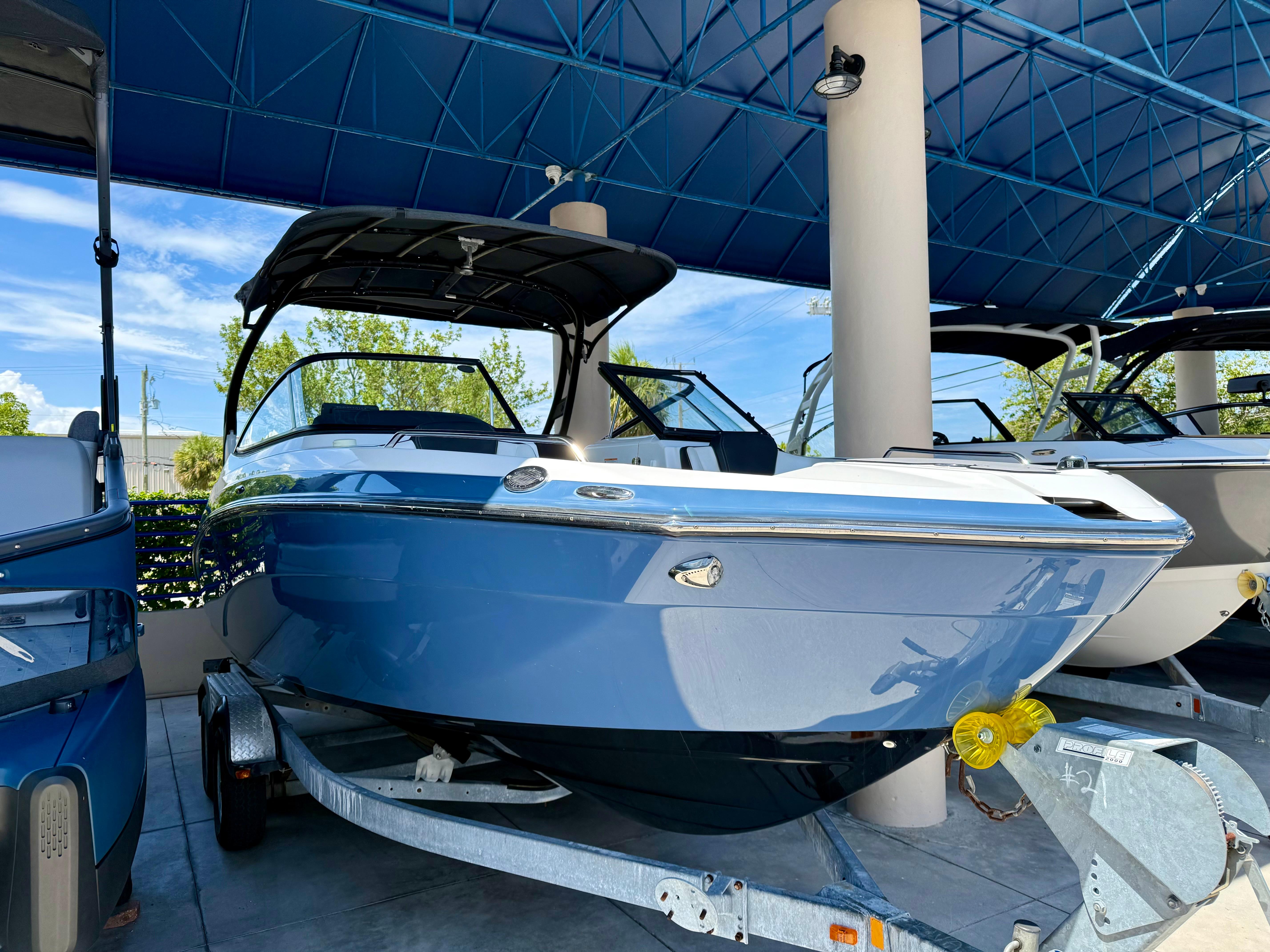 2018 Yamaha Boats 242 Limited S E-Series