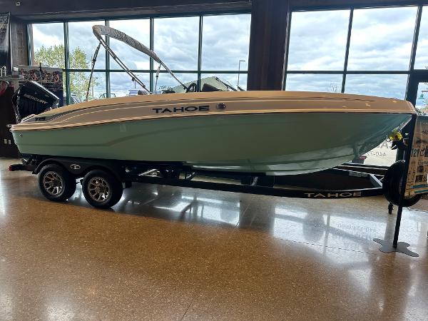 2025 Tahoe T21