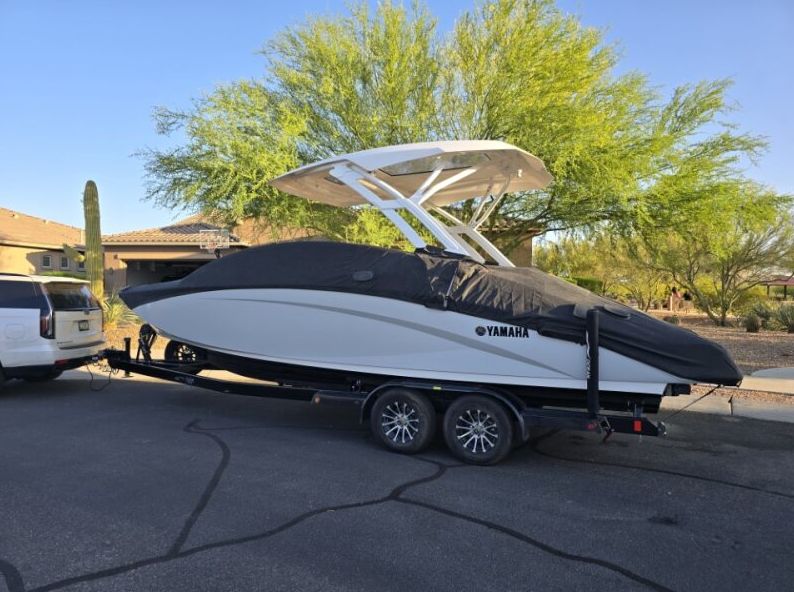 2023 Yamaha Boats 275 SDX