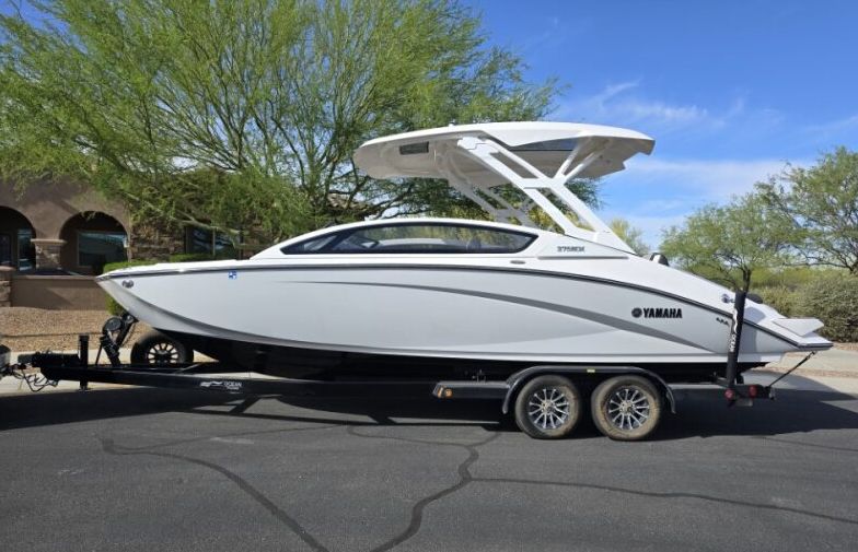 2023 Yamaha Boats 275 SDX