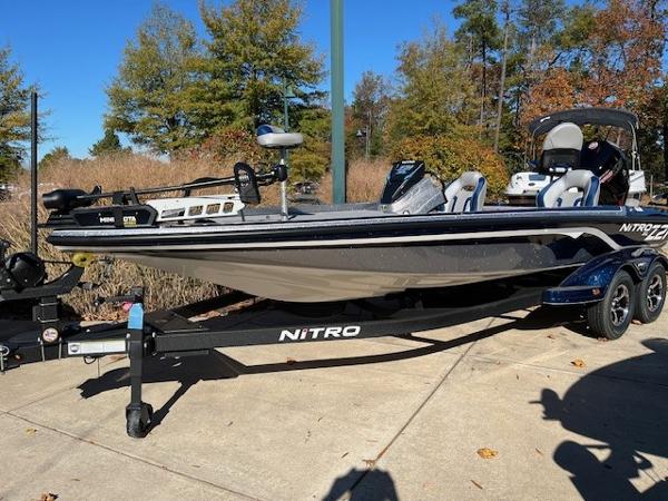 Nitro Z21 XL 2025 Nitro Z21 XL boat on trailer, parked outdoors.