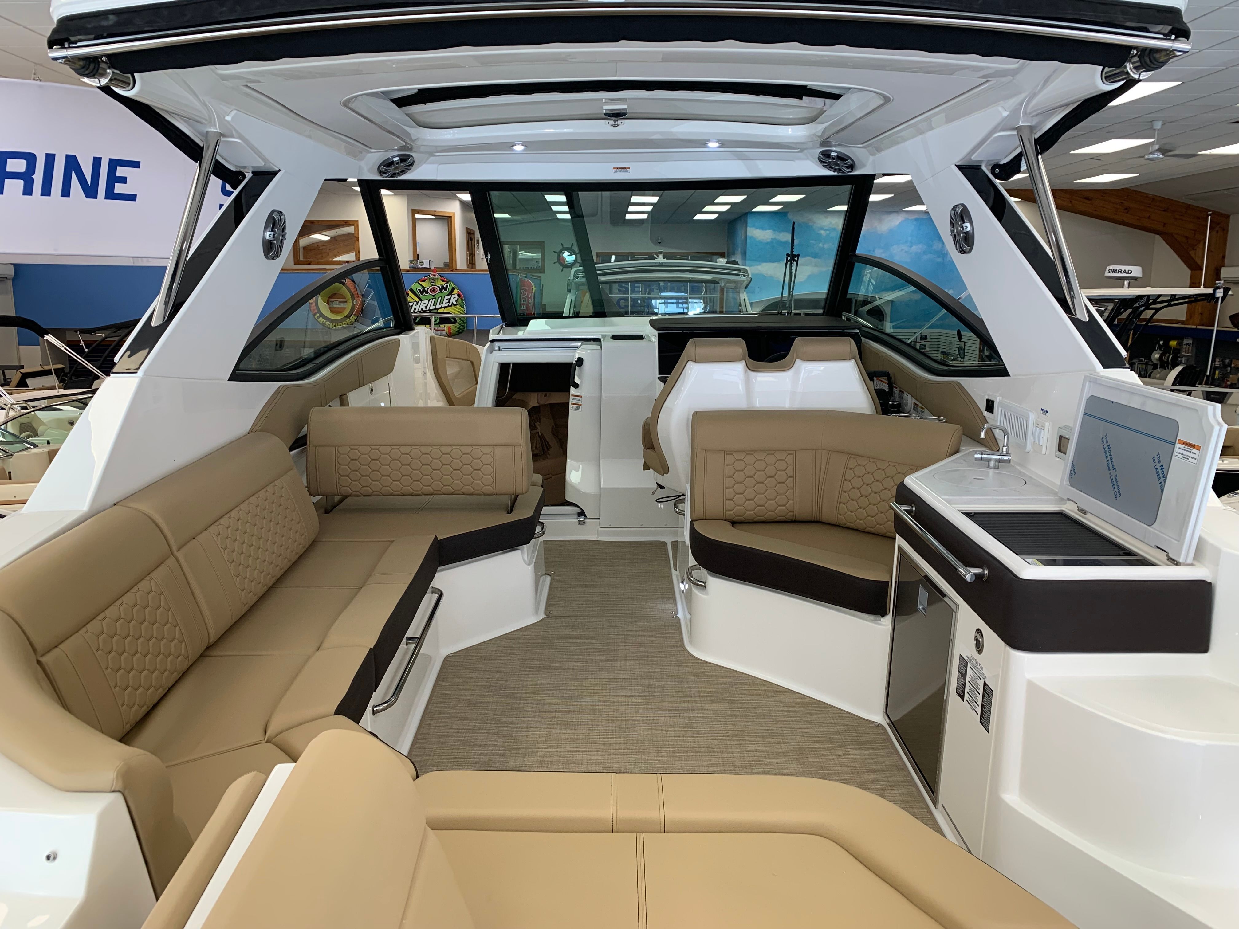 2024 Sea Ray Sundancer 320