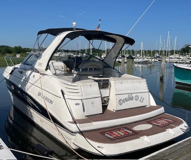 2008 Larson Cabrio 330 Day Cruiser