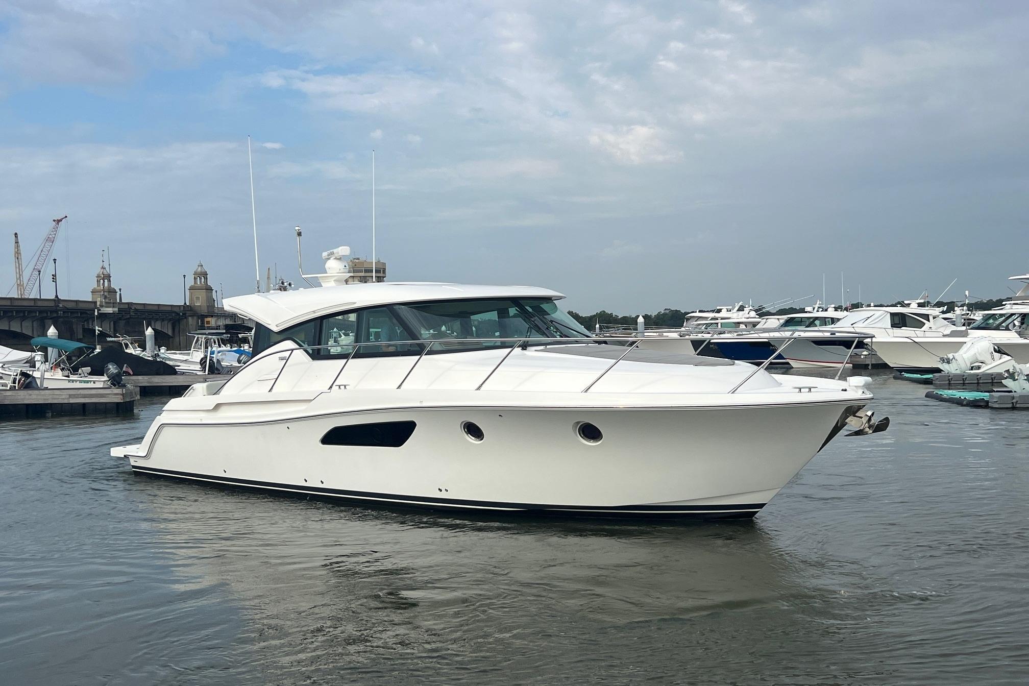 2023 Tiara Yachts C44 Coupe