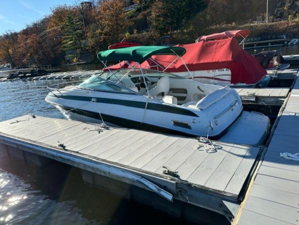 2002 Crownline 215 CCR