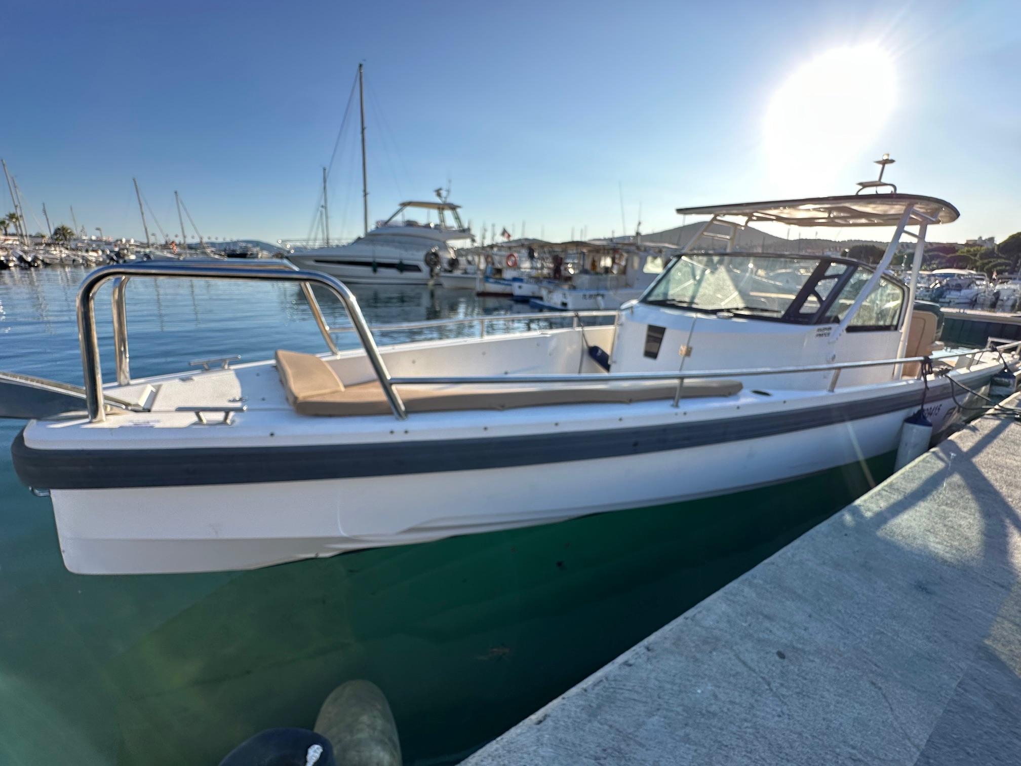 2016 Axopar 28 T-Top