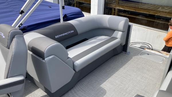 2024 Bennington 22 SVSR
