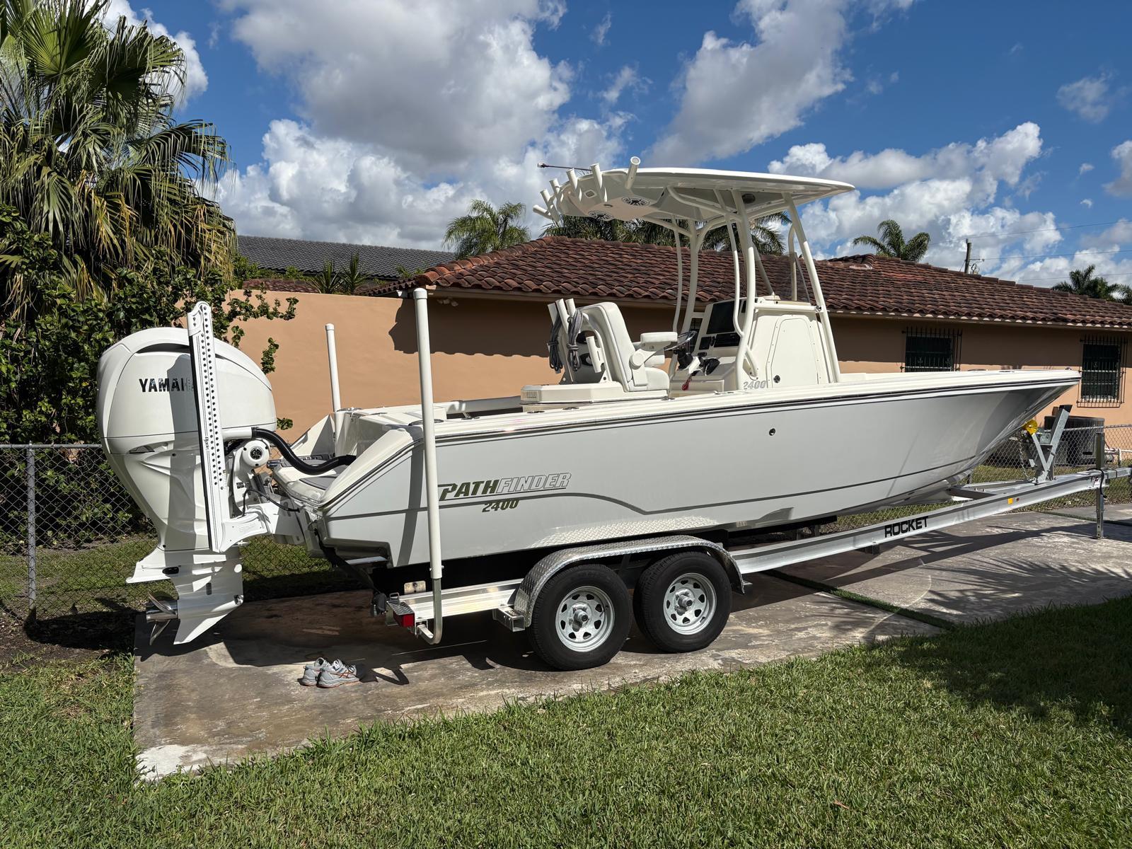 2024 Pathfinder 2400 Open