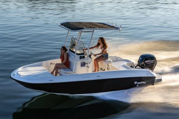 2025 Bayliner Trophy T18