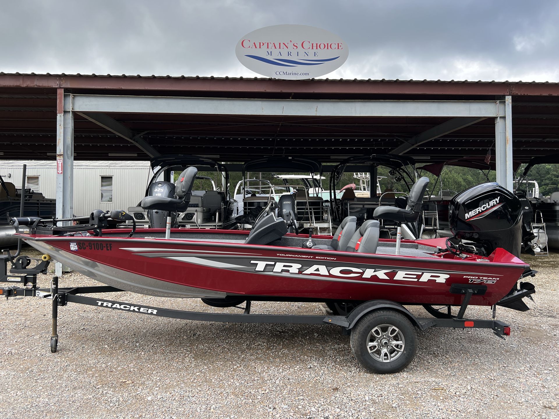 2025 Bass Tracker Pro Team 175